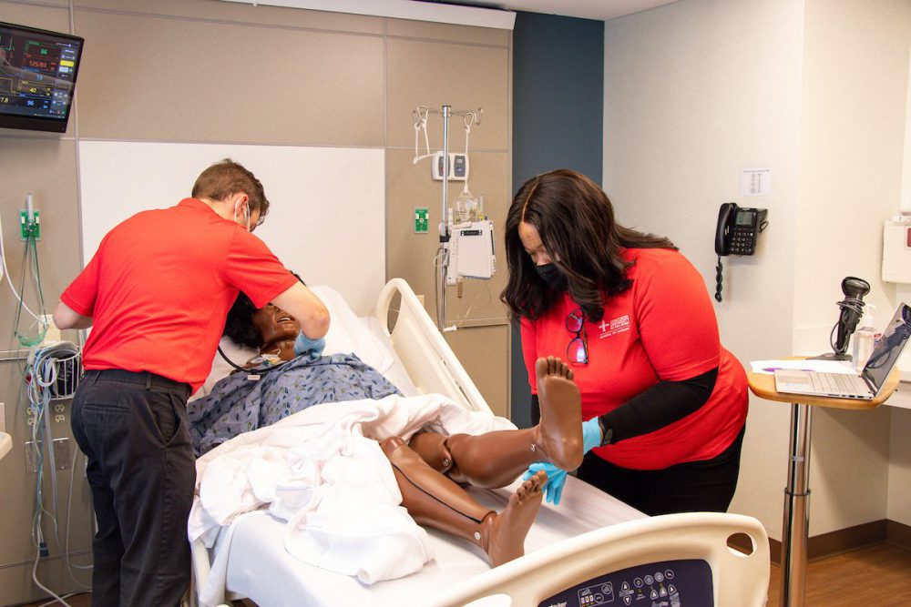 benefits of transferring colleges-nursing simulation lab